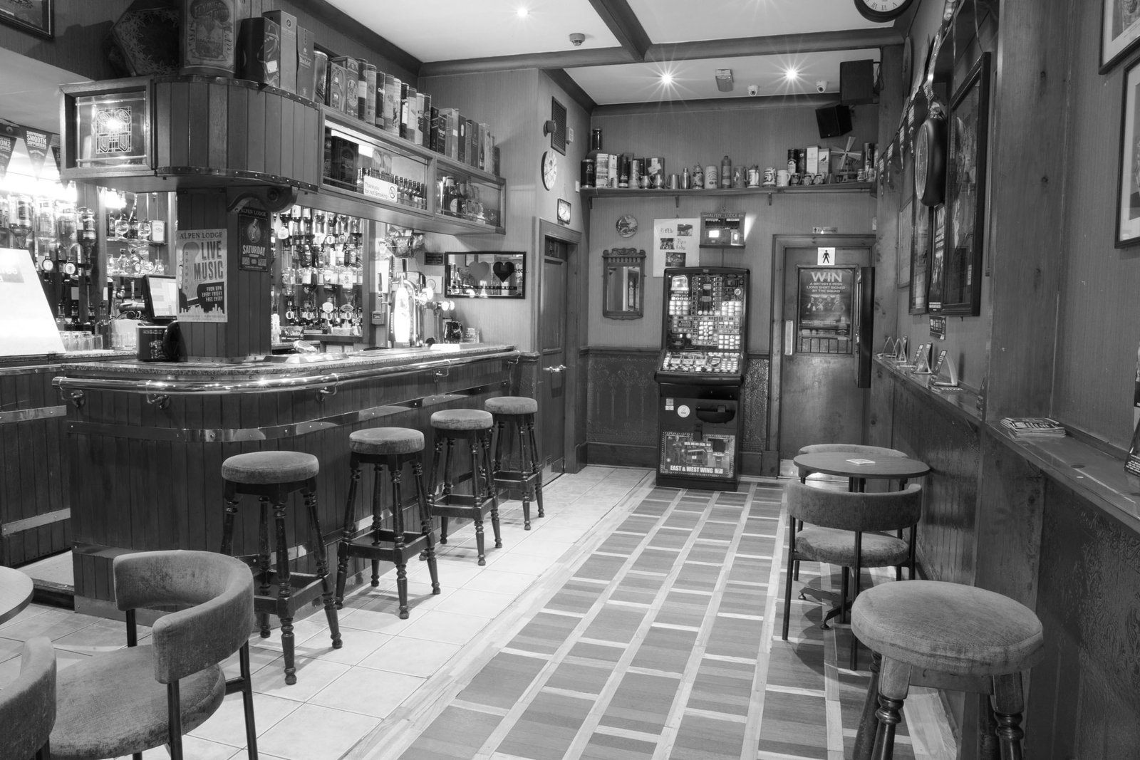 Inside the Alpen Lodge